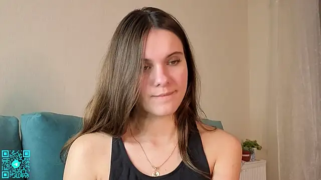 Snapshot of chloemilka chatting on 12, 10, 2025 chloemilka online show from 12, 10, 2025