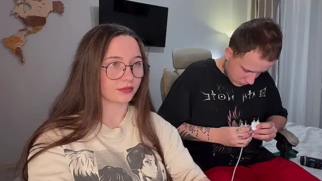 Snapshot of wwow_meow chatting on 16, 11, 2025 wwow meow online show from 16, 11, 2025