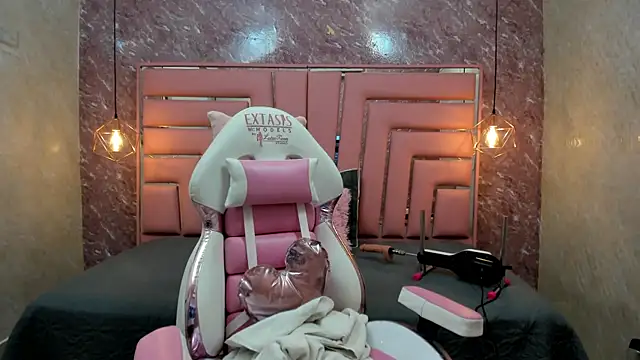 MELODY FIRE  online show from 18, 10, 2025