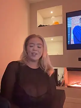 Snapshot of KaylaTrudi chatting on 20, 9, 2025 KaylaTrudi online show from 20, 9, 2025