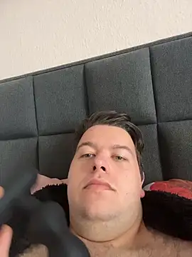 Snapshot of Lars2306 chatting on 2, 11, 2025 Lars2306 online show from 2, 11, 2025