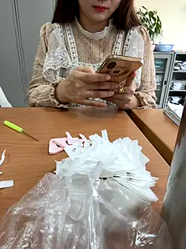 PhuongNhi21 online show from 25, 10, 2025