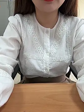 PhuongNhi21 online show from 27, 10, 2025