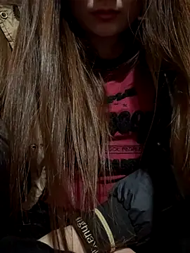 PhuongNhi21 online show from 12, 11, 2025