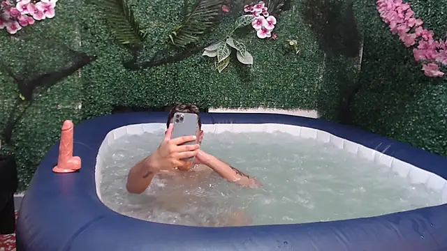 DavilANDkevin2 online show from 4, 11, 2025