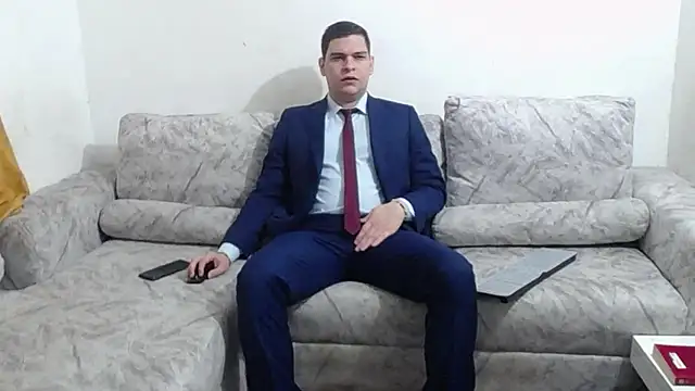 Victor Maitland online show from 3, 12, 2025