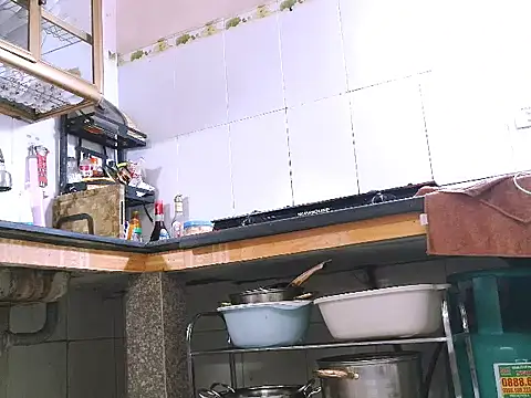 Snapshot of single-mom2x chatting on 4, 12, 2025 single-mom2x online show from 4, 12, 2025