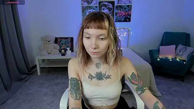 Snapshot of tattoo_art_baby chatting on 16, 9, 2025 tattoo art baby online show from 16, 9, 2025