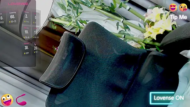 Snapshot of ts_catalheya14 chatting on 14, 10, 2025 ts catalheya14 online show from 14, 10, 2025