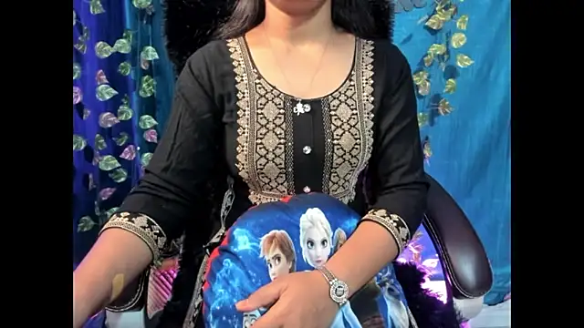 Snapshot of Forever_Love2025 chatting on 25, 10, 2025 Forever Love2025 online show from 25, 10, 2025