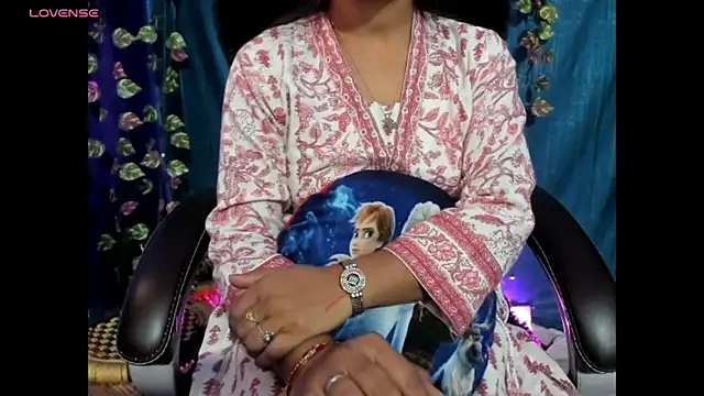 Snapshot of Forever_Love2025 chatting on 27, 10, 2025 Forever Love2025 online show from 27, 10, 2025