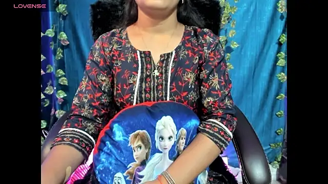 Snapshot of Forever_Love2025 chatting on 30, 10, 2025 Forever Love2025 online show from 30, 10, 2025