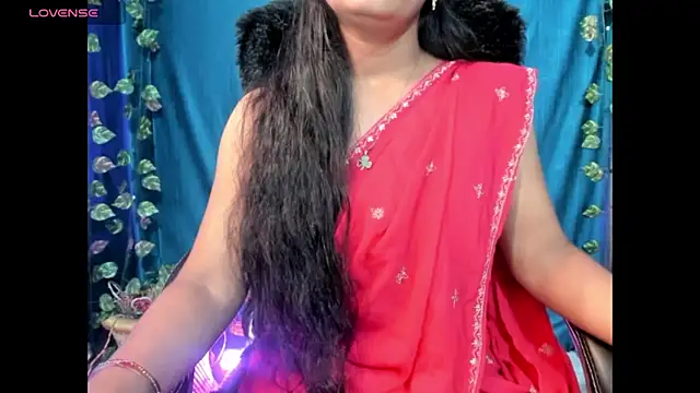 Snapshot of Forever_Love2025 chatting on 2, 11, 2025 Forever Love2025 online show from 2, 11, 2025