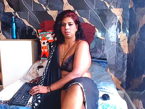 Snapshot of indianerotica69 chatting on 23, 11, 2025 indianerotica69 online show from 23, 11, 2025