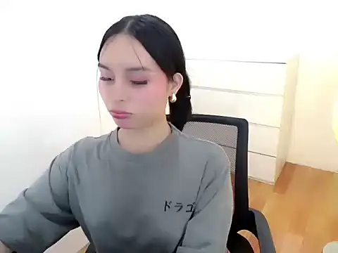 Snapshot of holly_tabby chatting on 9, 9, 2025 holly tabby online show from 9, 9, 2025