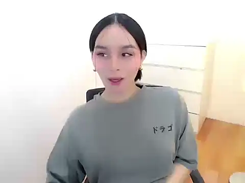 Snapshot of holly_tabby chatting on 12, 9, 2025 holly tabby online show from 12, 9, 2025