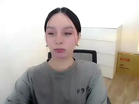 Snapshot of holly_tabby chatting on 16, 11, 2025 holly tabby online show from 16, 11, 2025