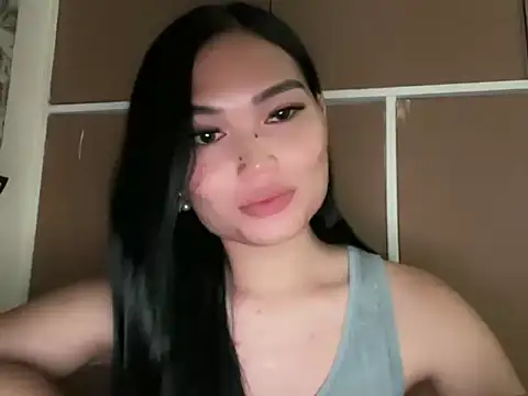 Snapshot of Makeamesswithjenieyang chatting on 27, 11, 2025 Makeamesswithjenieyang online show from 27, 11, 2025