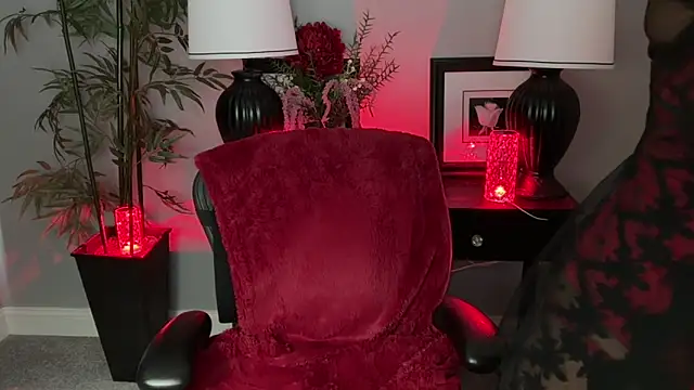 ItsNikki online show from 12, 3, 2026