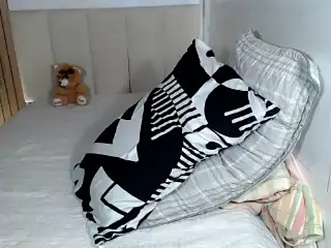 Snapshot of SluttyJedy chatting on 3, 2, 2026 SluttyJedy online show from 3, 2, 2026