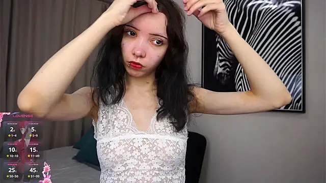 AnnisEells online show from 4, 10, 2025