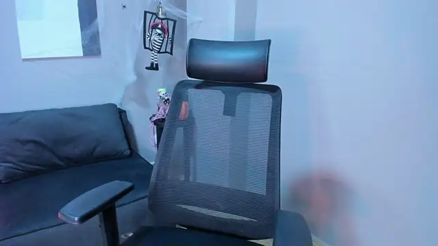 Snapshot of emily_mars1 chatting on 16, 10, 2025 emily mars1 online show from 16, 10, 2025