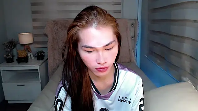 Snapshot of lovelychanel69xx chatting on 17, 10, 2025 lovelychanel69xx online show from 17, 10, 2025