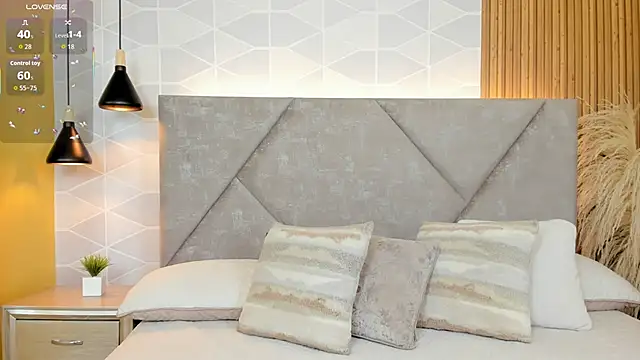 Jade Whisper online show from 16, 10, 2025