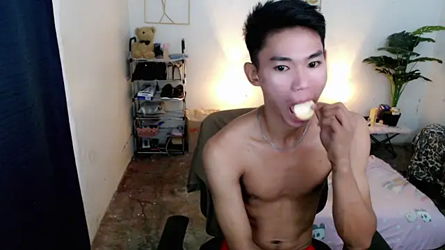 Snapshot of naughty_rence chatting on 22, 10, 2025 naughty rence online show from 22, 10, 2025