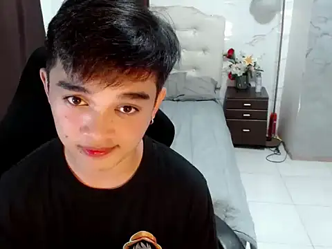 Snapshot of sexysam14 chatting on 7, 11, 2025 sexysam14 online show from 7, 11, 2025