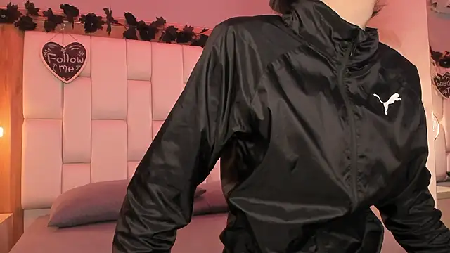 Daphne And Roger online show from 24, 2, 2026