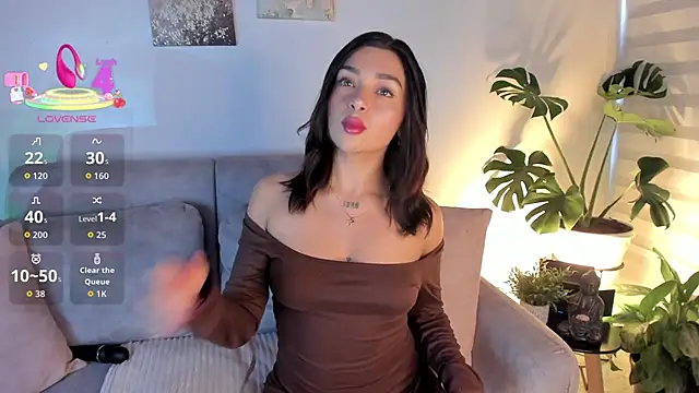 Estrer collins online show from 8, 1, 2026