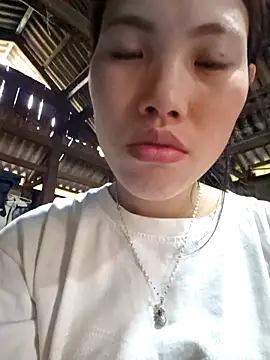 Snapshot of cincin_677 chatting on 19, 10, 2025 cincin 677 online show from 19, 10, 2025