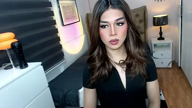 Snapshot of solana_imani chatting on 17, 10, 2025 solana imani online show from 17, 10, 2025