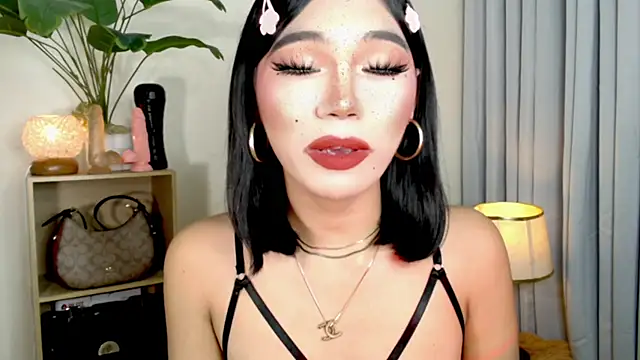 miyaa Moore online show from 29, 11, 2025