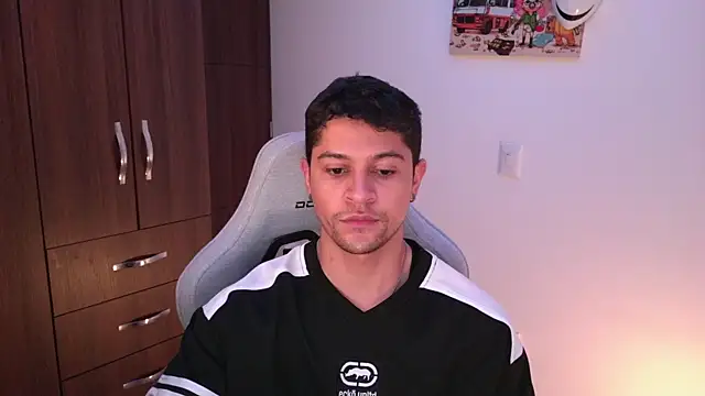 domsantiago  online show from 13, 11, 2025