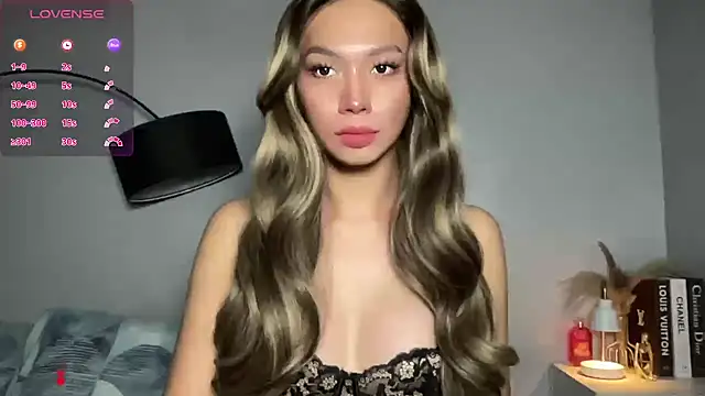 Snapshot of Demi_Maddison chatting on 26, 9, 2025 Demi Maddison online show from 26, 9, 2025