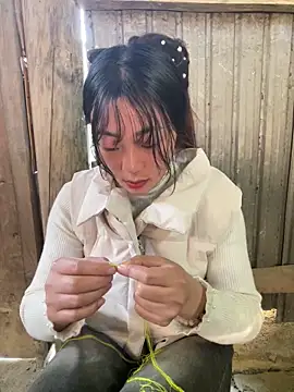 Snapshot of isaaa5 chatting on 24, 11, 2025 isaaa5 online show from 24, 11, 2025