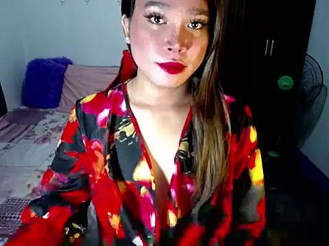 Snapshot of Urassiansweetcummer chatting on 29, 10, 2025 Urassiansweetcummer online show from 29, 10, 2025