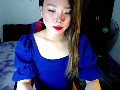 Snapshot of Urassiansweetcummer chatting on 16, 11, 2025 Urassiansweetcummer online show from 16, 11, 2025