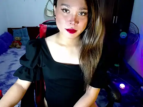 Urassiansweetcummer online show from 19, 3, 2026