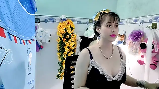 emgaixinhngoan online show from 10, 10, 2025