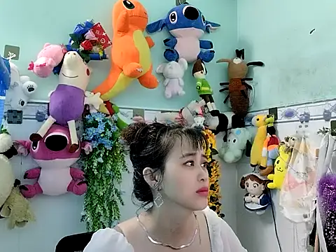 emgaixinhngoan online show from 24, 11, 2025