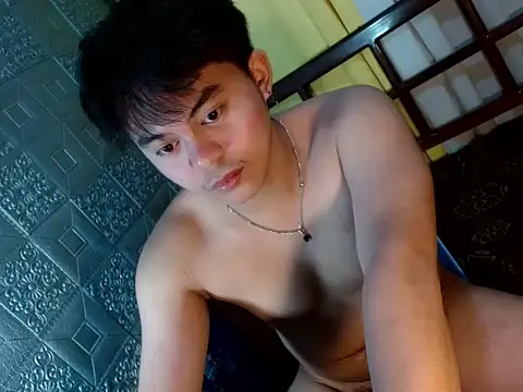 Snapshot of urguy_toshi chatting on 6, 2, 2026 urguy toshi online show from 6, 2, 2026