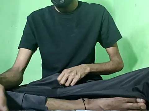 Snapshot of rockyy23boy chatting on 16, 10, 2025 rockyy23boy online show from 16, 10, 2025