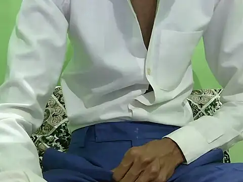 Snapshot of rockyy23boy chatting on 29, 10, 2025 rockyy23boy online show from 29, 10, 2025