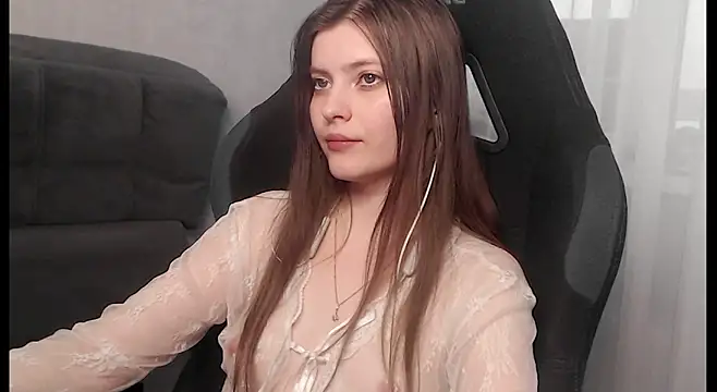 cute elfy  online show from 21, 12, 2025