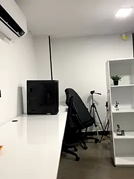 Snapshot of megan_bigboobs_ chatting on 16, 10, 2025 megan bigboobs online show from 16, 10, 2025