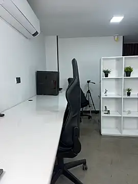 Snapshot of megan_bigboobs_ chatting on 18, 10, 2025 megan bigboobs online show from 18, 10, 2025