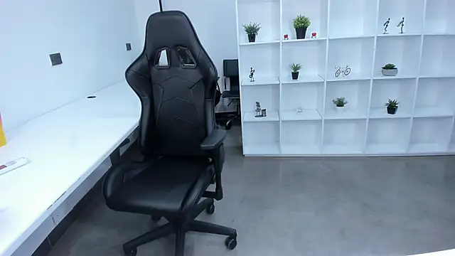 Snapshot of megan_bigboobs_ chatting on 7, 11, 2025 megan bigboobs online show from 7, 11, 2025